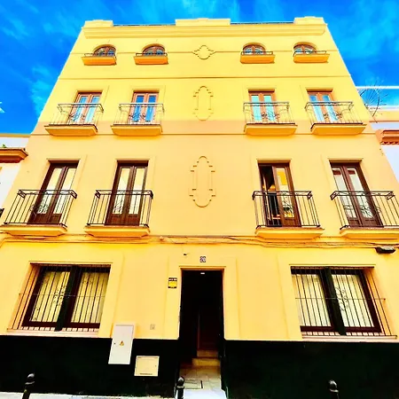 Philippe's Triana Con Terraza Apartment *